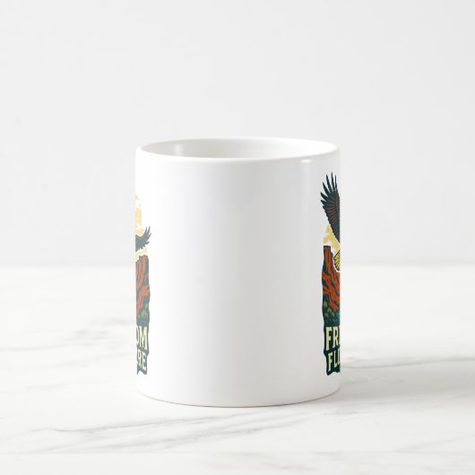 Freedom Flies Here Retro Eagle Artwork Koffiemok (Center)