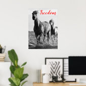 Freedom Red Black White-looppaarden Poster (Thuiskantoor)
