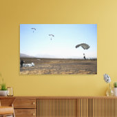 Freefall parachute jumpers canvas afdruk (Insitu (Woonkamer))