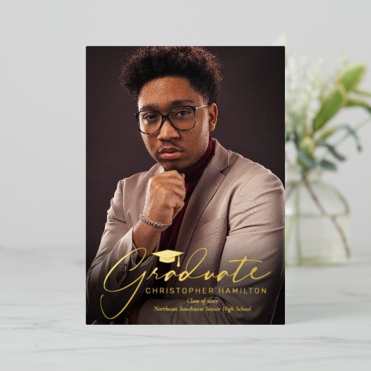 Freehand Script voor/achter foto-Afstuderen Folie Uitnodiging (Staand Voorkant)