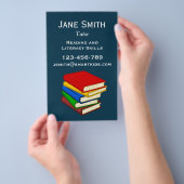 Freelance leraar of leraar voor lezen flyer (Hand)