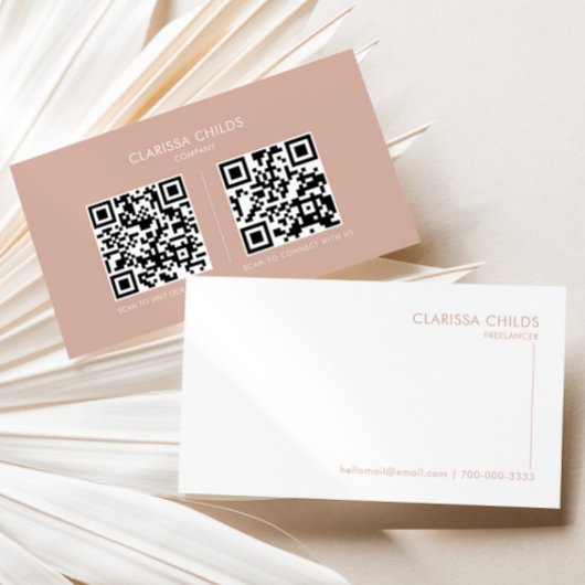 Freelancer Blush Wit Formele Minimalistische QR Co Visitekaartje