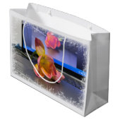 Freesia flower op het toetsenbord groot cadeauzakje (Achterkant Gekanteld)