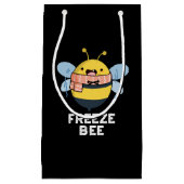 Freeze Bee Funny Insect Bug Dark BG Klein Cadeauzakje (Voorkant)