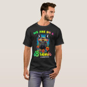 French Bulldogs We Are On A Break Hello Summer Tea T-shirt (Voorkant volledig)