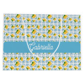 French Country Lemon Blue Tile Monogram Name Groot Cadeauzakje (Achterkant)