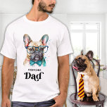 Frenchie Dog DAD Personalized Retro French Bulldog T-shirt<br><div class="desc">Dit Franse shirt van een bulldog dad kenmerkt een schattig en modern design van waterverf met het gezegde "Frenchie Dad" voor een grappige en retro-touch. Het is perfect voor hondenliefhebbers en hondenvaders. Deze Franse mok van bulldog zal een favoriet zijn onder franse liefhebbers en hondenliefhebbers. COPYRIGHT © 2023 Judy Burrows,...</div>