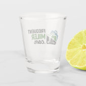 Frequent Miler Shot Glas (Achterkant)