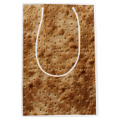 Fresh Bked Matzah macrotextuur Fotografie Medium Cadeauzakje (Voorkant)