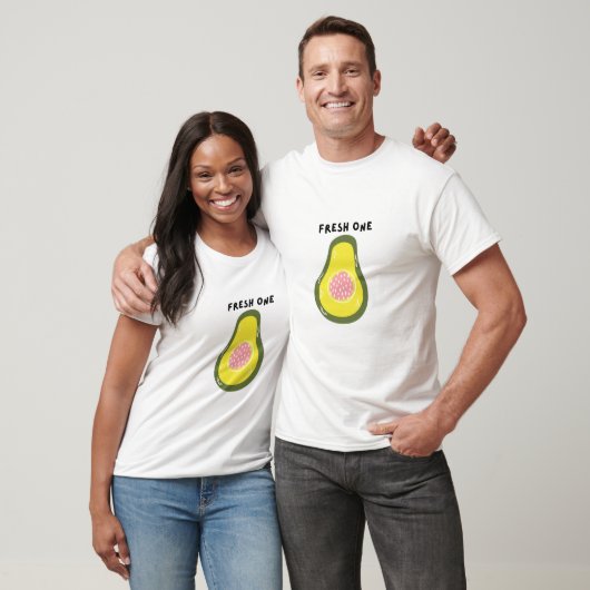 Fresh One – Schattigee avocado Cartoon ontwerp T-shirt (Unisex)