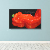 Fresh Red Bell Pepper Canvas Afdruk (Insitu (Houten vloer))