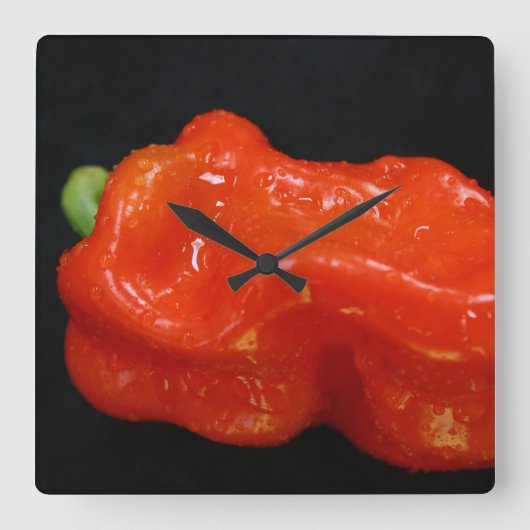 Fresh Red Bell Pepper Vierkante Klok (Voorkant)