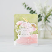 Fresh Spring Flower Bouquet Wedding RSVP Uitnodiging Briefkaart (Staand voorkant)