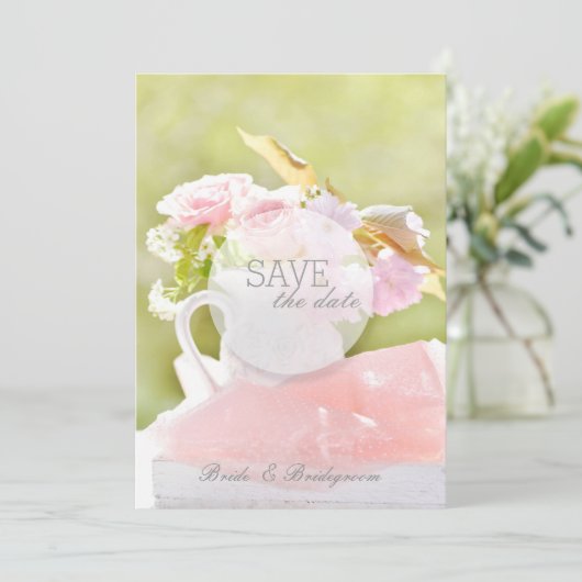 Fresh Spring Flower Bouquet Wedding Save The Date (Staand voorkant)