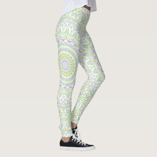 Fresh Spring Mandala in Green, Blue, and Lavender Leggings (Rechts)