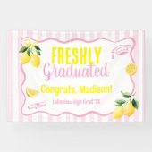 Freshly Graduated Lemon Pink Stripes Spandoek (Horizontaal)