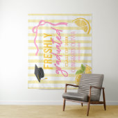 Freshly Graduated Lemonade Grad Party Backdrop Wandkleed (In situ)