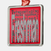 Freshman Extraordinaire Metalen Ornament (Links)