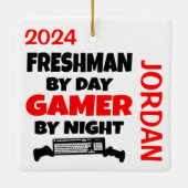 Freshman houdt van videogames keramisch ornament (Achterkant)