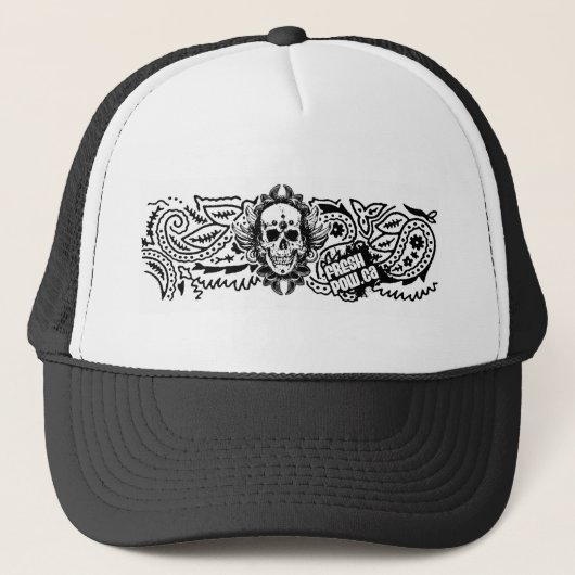 FreshPow! Black SkullTrucker Pet (Voorkant)