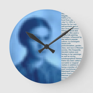 FRIDA KAHLO PIXELED BIOGRAPHY CLOCK BLUE RONDE KLOK