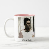 Frida Kahlo Textile Portrait Tweekleurige Koffiemok (Links)