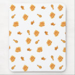 Fried Chicken and Waffles Pattern Muismat<br><div class="desc">Patroon met waterverf geïnspireerde illustraties van wafels,  gefrituurde kippenpoten en kippenvleugels.</div>