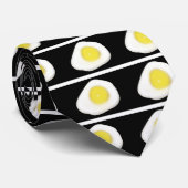 Fried Egg op Black Stropdas (Opgerold)