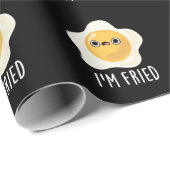 Fried Funny Fried Egg Pun Dark BG Cadeaupapier (Rol Hoek)