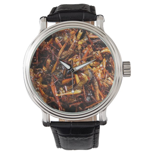 Fried Grasshopper (Takkataen Thot) Asian Food Horloge (Voorkant)