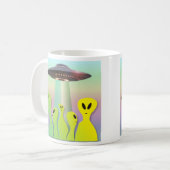 Friendly Aliens geel en groen Koffiemok (Voorkant links)