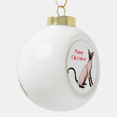 Friendly Young Siamese Cat Kerstannament Keramische Bal Ornament (Links)
