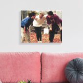 FRIENDS™ | Geller Bowl Team Monica Canvas Afdruk (Insitu (Woonkamer))