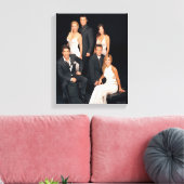 FRIENDS™ | Groep in zwart-wit formeel pak Canvas Afdruk (Insitu (Woonkamer))