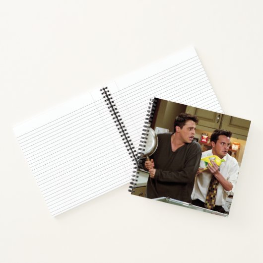 FRIENDS™ | Joey & Chandler Scared Notitieboek (Binnen)