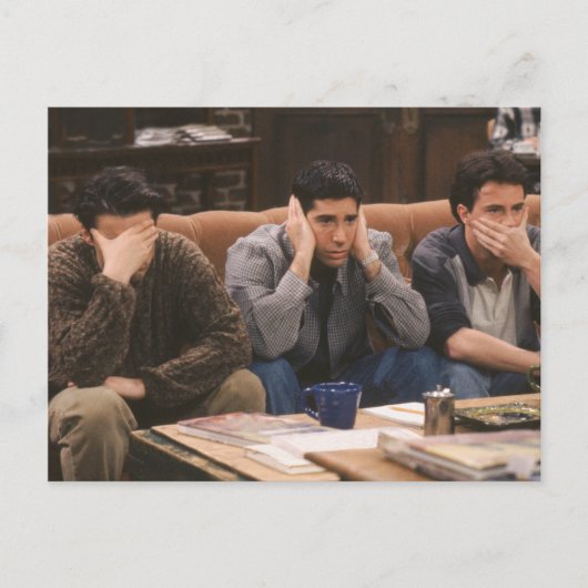 FRIENDS™ | Joey, Ross en Chandler op de Couch Uitnodiging Briefkaart (Voorkant)