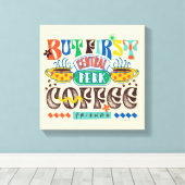 FRIENDS™ | Maar Eerst Koffie Levendig Grafisch Canvas Afdruk (Insitu (Houten vloer))