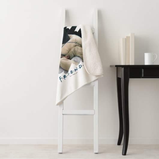 FRIENDS™ | Oude bok en rol Sherpa Deken (In situ)