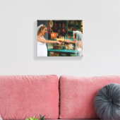 FRIENDS™ | Phoebe en Monica in Weddenschappen Canvas Afdruk (Insitu (Woonkamer))