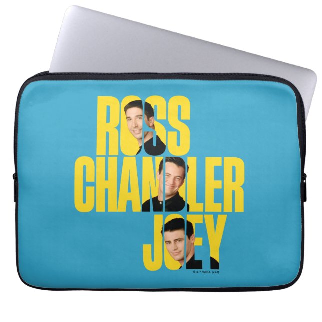 FRIENDS™ | Ross, Chandler en Joey Laptop Sleeve (Voorkant)
