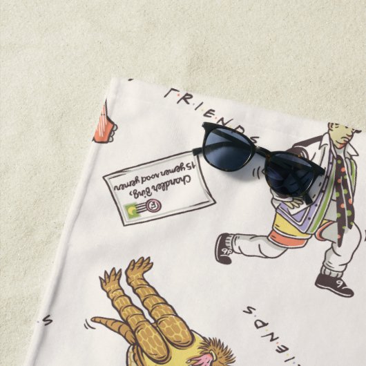 FRIENDS™ Tan Cartoon Pattern Strandlaken (In situ)