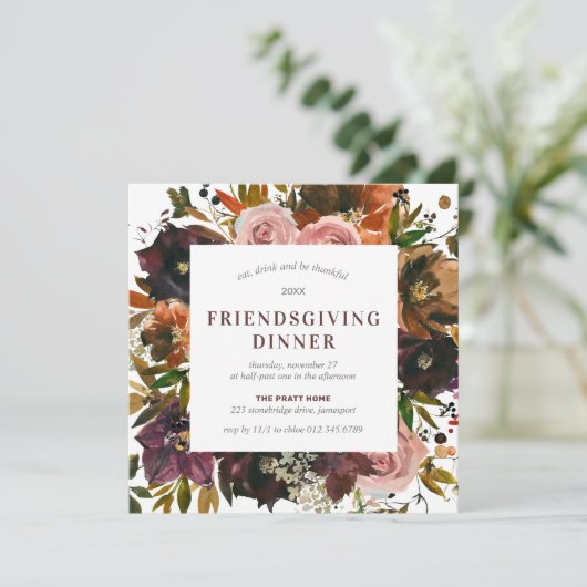 Friendsgiving Rustic Red Floral Kaart (Staand voorkant)