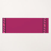 Friese Volkspaard, zwarte hengst, roze Yogamat (Voorkant (horizontaal))