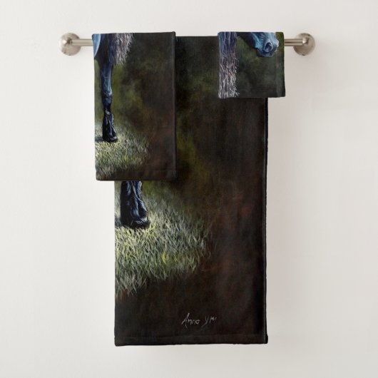 Friesiaanse hengst in spotlight, schilderij b bad handdoek (Insitu)