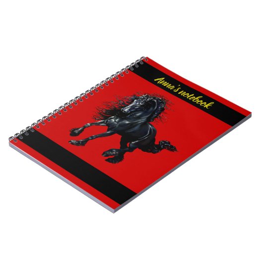 Friesiaanse hengst, zwart schoonheidspaard, rood/n notitieboek (Linkerzijde)