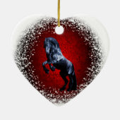 Friesisch paard, zwarte hengst, sneeuw, rode grani keramisch ornament (Achterkant)