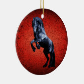 Friesisch paard, zwarte schoonheidshengst, gekarto keramisch ornament (Rechts)