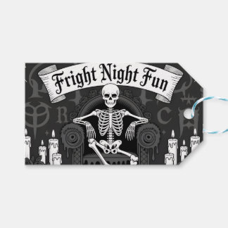 Fright Night Fun: Skelet op Troon Ontwerp Cadeaulabel