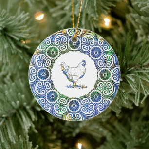 Frilly kip in blauw en groen keramisch ornament