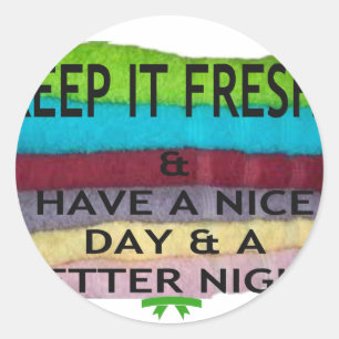 Fris en schoon: kleuruitbarsting voor een frisse s ronde sticker